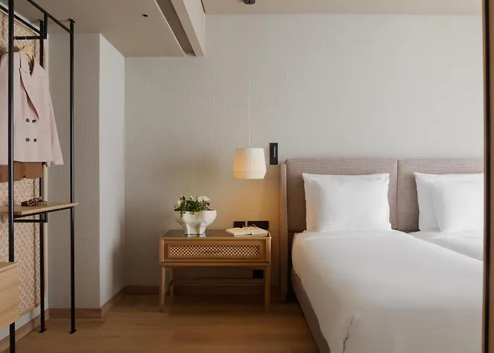 Отель Evolution Valbom 4*