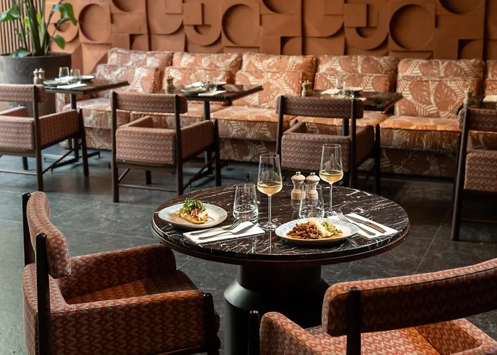 Evolution Valbom Отель 4*