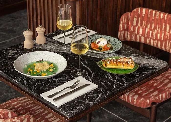 Отель Evolution Valbom 4*