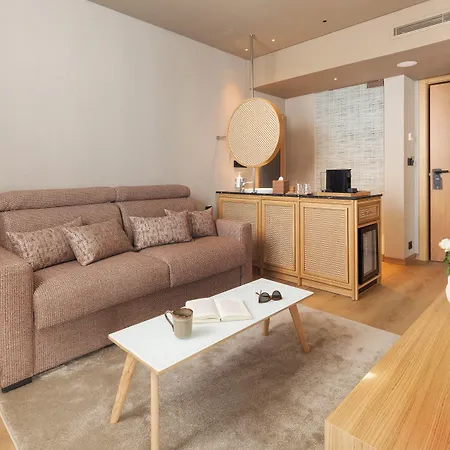 Evolution Valbom 호텔