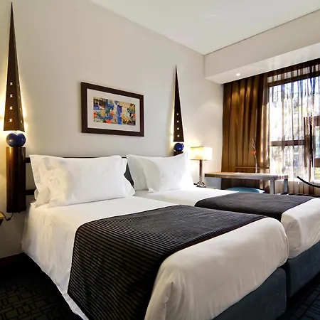 호텔 Evolution Valbom 리스본