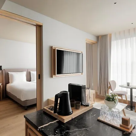 Evolution Valbom Hotell