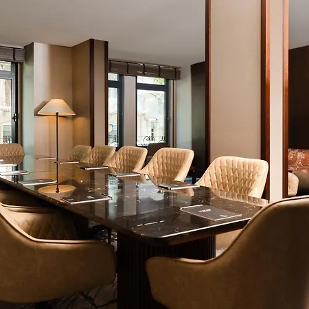 Evolution Valbom فندق